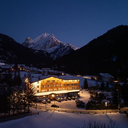 Dolomiten Hotel Irma Canazei Eksteriør billede