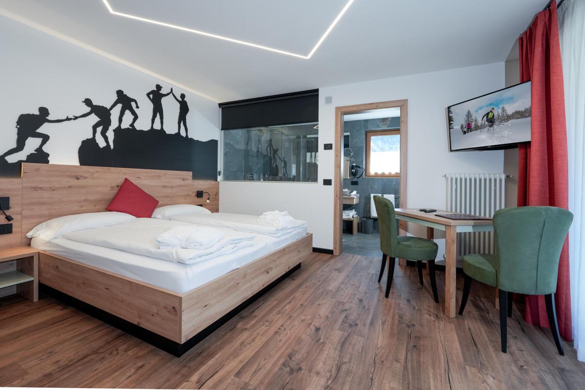 Dolomiten Hotel Irma Canazei Eksteriør billede